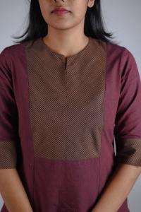 Kēmi Womens Cotton Notch Round Neck  Kurta with 3/4 Sleeve - Cabernet Red Colour
