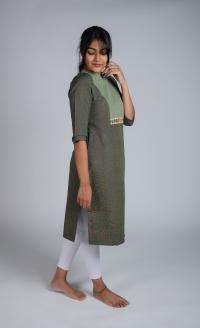 Kēmi Womens Cotton V-Notch Round Neck  Kurta with 3/4 Sleeve - Winter Moss