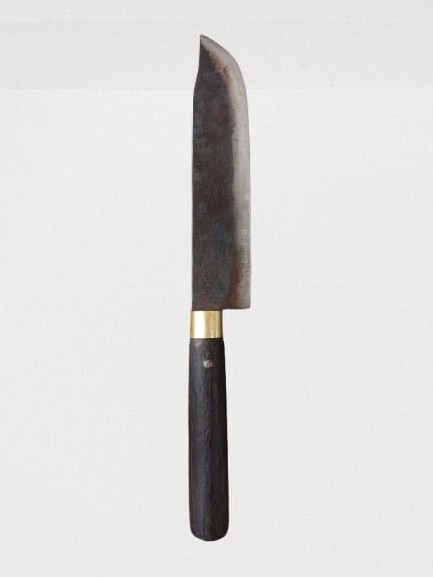 FISH KNIFE WITH BLACK HANDLE