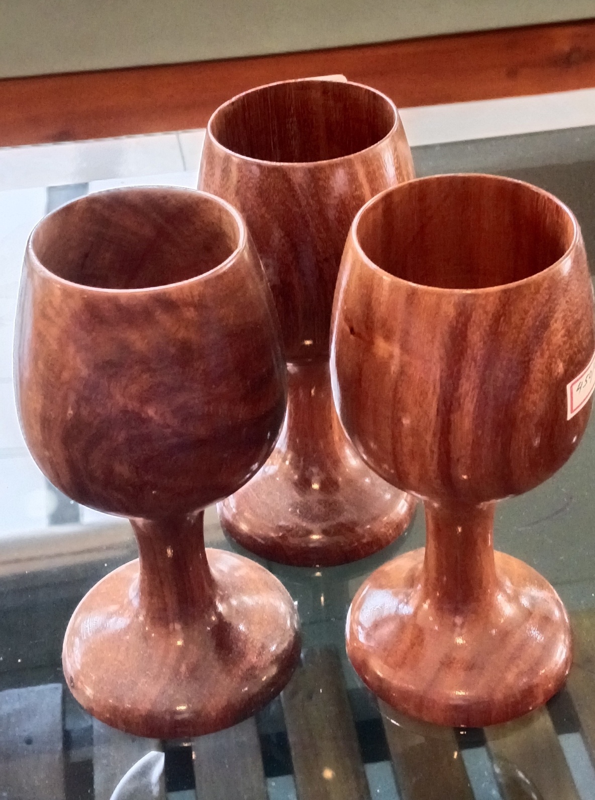 WINE GLASS