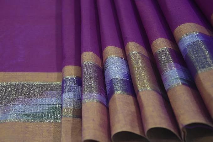 Hantex Maganta and Gold Colour Saree With Unstitched Blouse