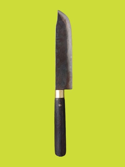 FISH KNIFE WITH BLACK HANDLE