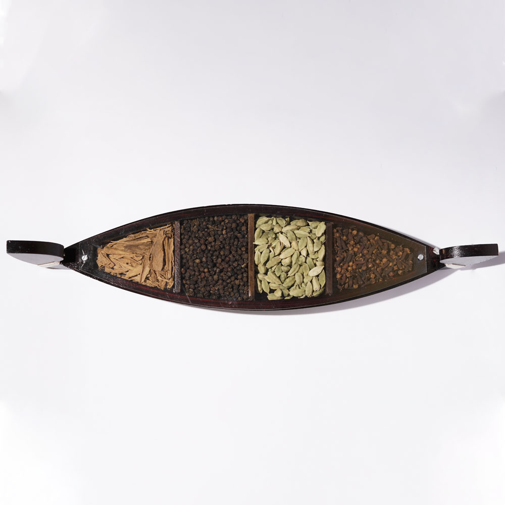 Spices Boat with 4 rack