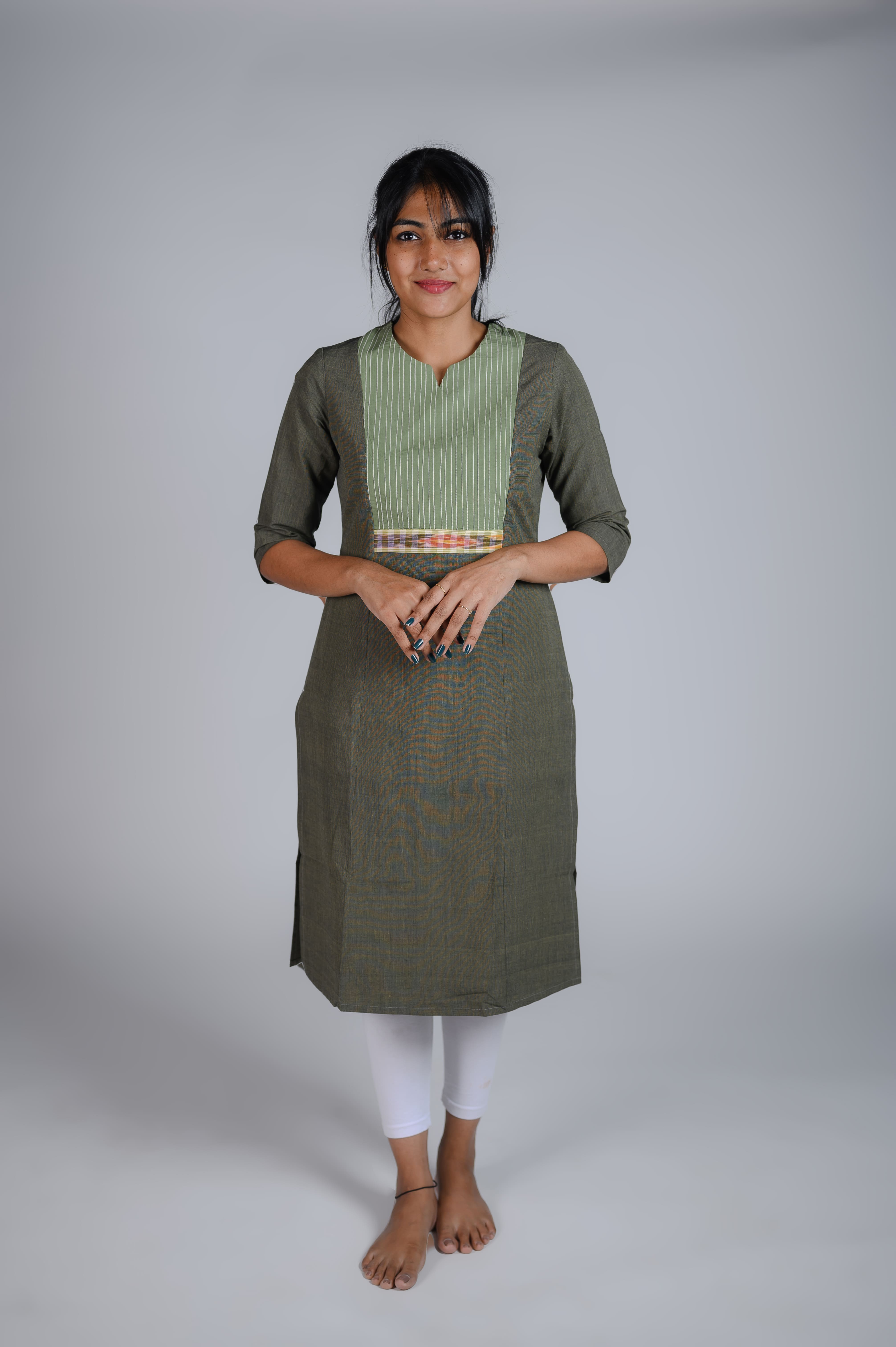 Kēmi Womens Cotton V-Notch Round Neck  Kurta with 3/4 Sleeve - Winter Moss