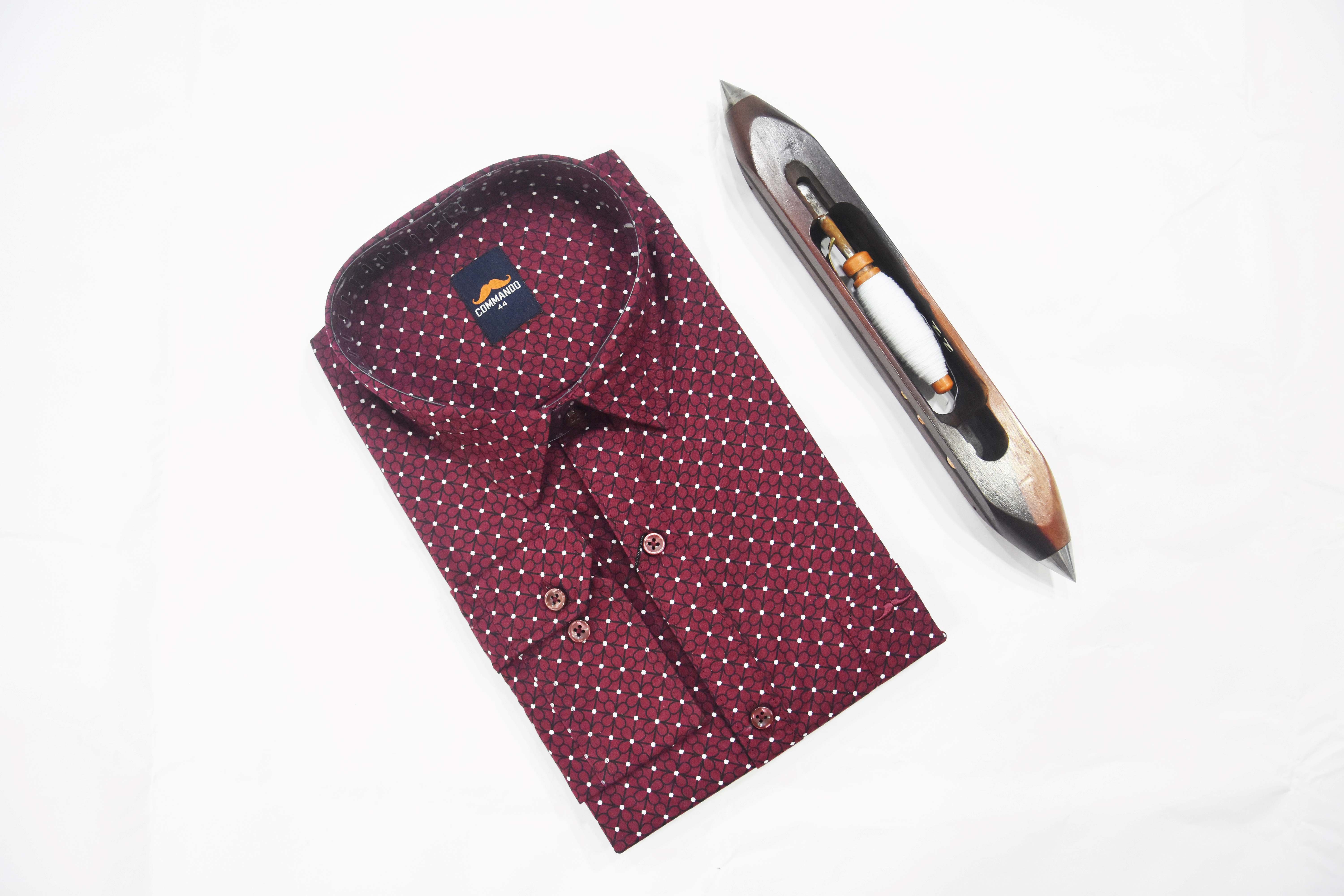 COMMANDO PREMIUM CLASSIC REGULAR FIT MAROON AND WH...